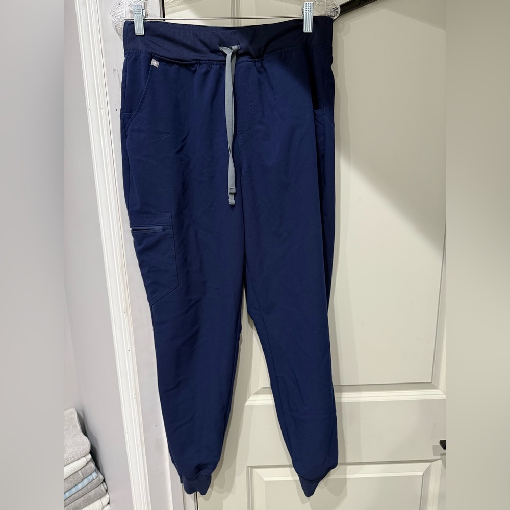 FIGS HIGH WAISTED JOGGER NAVY USED